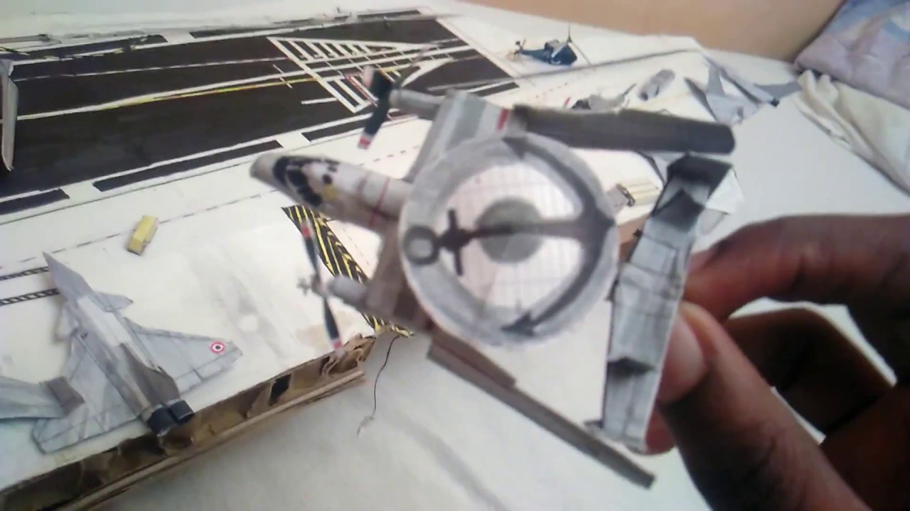 Troisième parti, porte avion charles de Gaulle