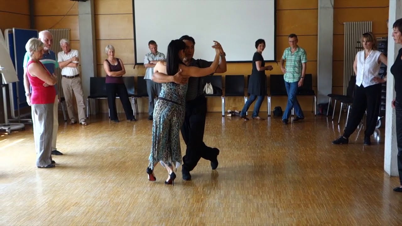 Cruce Sentada Ochos Quebrada Calesita y Adornos Ritmicos Georgina & Oscar Mandagaran