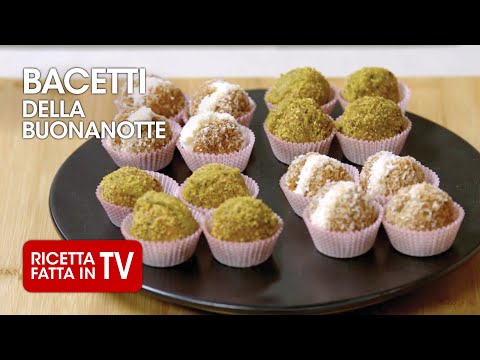 BACETTI DELLA BUONANOTTE - AMARETTI FARCITI di Benedetta Rossi - Ricetta TV Fatto in Casa per Voi