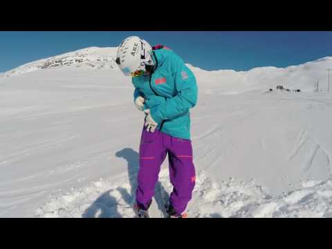 Jackie Paaso reviews the W Aurora Shell Pants