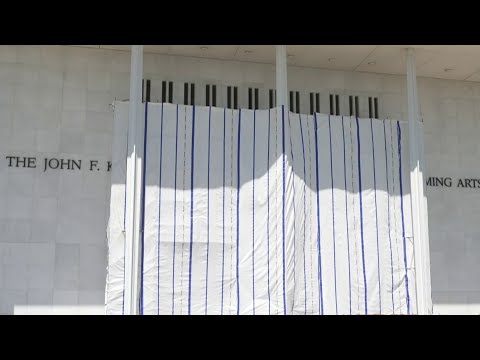 Trump’s name removed from Kennedy Center