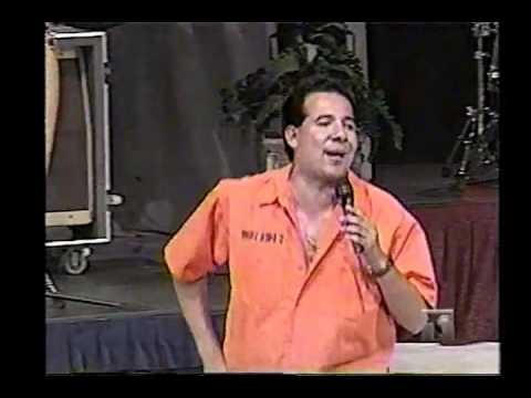 YAHARI   A LA  ALBERCA