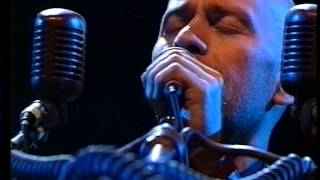 the The (Rockpalast 2000) [10]. Phantom walls