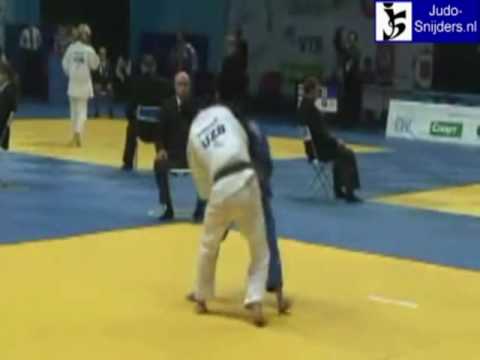 Judo 2009 Moscow: Larose (FRA) - Shapirov (UZB) [-66kg].