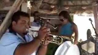 Arena y sal Ahora con BANDA