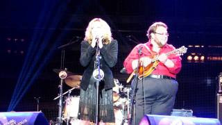 Rhonda Vincent   I Heard My Savior Calling Me