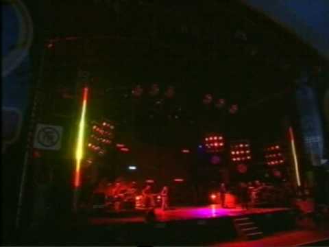 Massive Attack - Antistar (Live @ Pinkpop 2003)