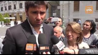 di-battista-e-fico-in-citta-bordate-per-tutti