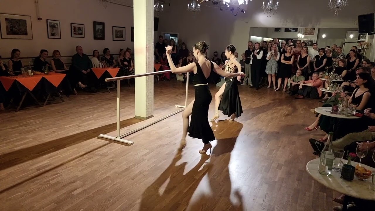 Karin Solana & Maude Andrey - Buscandote, R. Minonda, F. Giraudo, N. Einrich