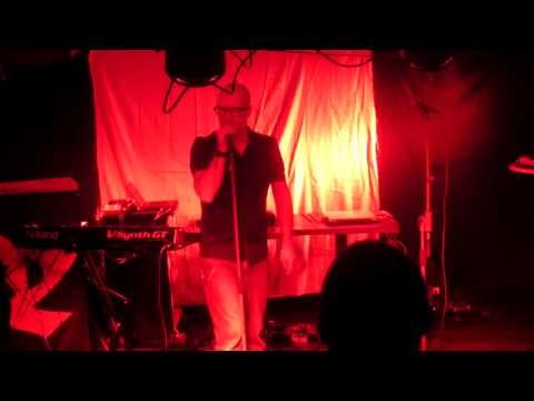 Electronically Yours - live at Electric Lucia 2013