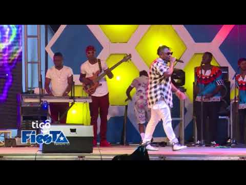 Alikiba & Ommy Dimpoz Perfoming Kajiandae Tigo Fiesta Mwanza (Part 2)
