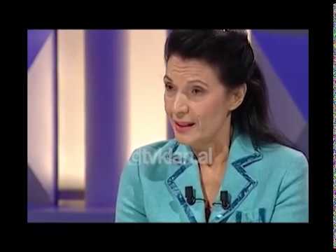 Opinion - Bashkeshortja e djalit te Enver Hoxhes: Jeta ne shtepine e diktatorit (Arkive)18.10.2010