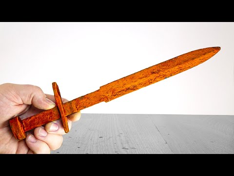 Restoring A Rusty WW2 M4 Knife To It's Former Glory!