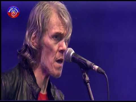 Pepe Smith - Beep Beep (Rare footage from Duterte's Rock D' Avance concert, 2016)