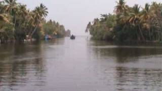 preview picture of video 'India: Kerala backwaters'