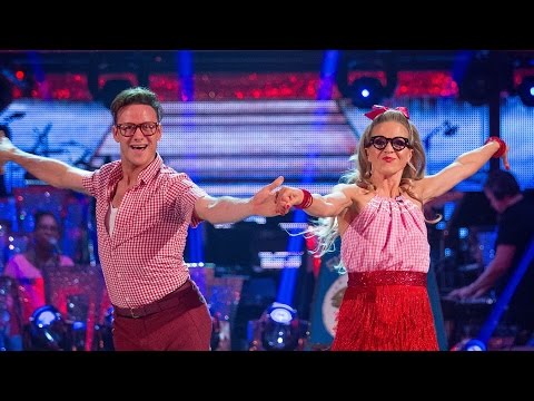 Kellie Bright & Kevin Clifton Cha Cha to 'Don't Go Breaking My Heart' - Strictly Come Dancing: 2015