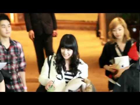 [FANCAM] 120212 TIFFANY TAEYEON SUNNY YURI @ DUSIT THANI