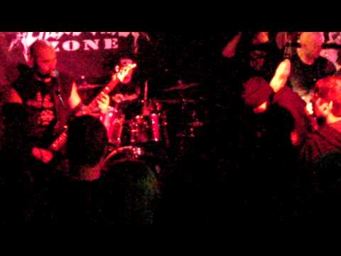 Medecophobic live @ Sunny Red (Part 3)