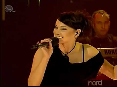Spomalíme svet - Misha ft. Opak - LIVE
