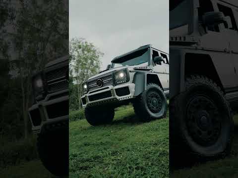 2015 Mercedes-Benz G63 AMG 6X6 Brabus B63S-700