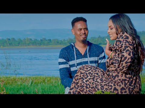 Qamar Suugaani Ft Warda Happy - Jawi (Officail Video)