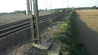 preview picture of video 'Transiti passaggio a livello Borgarello - Treno 2'