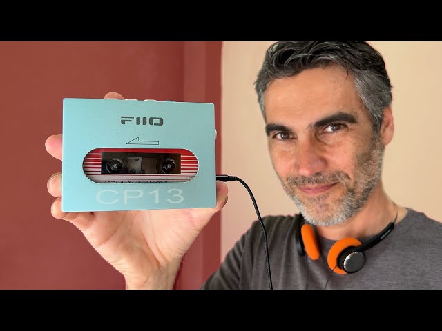 Vídeo relacionado con Reproductor de Cintas - Reproductor Portátil de Casetes de Audio para Reproducción y Grabación - B-1000EW