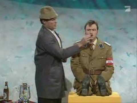 Führer-Tamagotchi (Bullyparade)