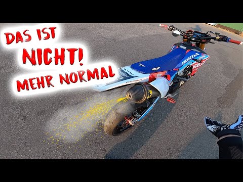 This sound is absolutely insane! | Honda Supermoto