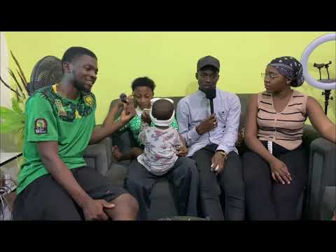 I invited Dave and Cécile over: They kissed. 🥰