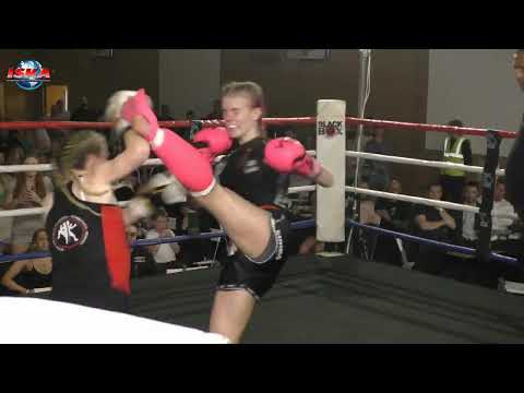 Xsplosive fight night Evie Robbins Sleaford Fight Academy V Ash Skinns Function First