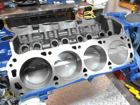 Ford 347 Stroker Pistons in Motion