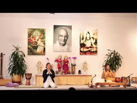 Gopi Jana Yinyoga und Klang