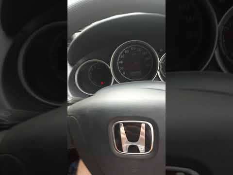 Хонда фит 2002г мигает D. Пинает на старте. Нашел причину