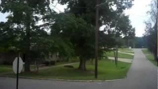 preview picture of video 'Walking around a quiet neighbourhood  in Heflin, AL'