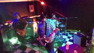 Parasites - Never Mean That Much To You / Ronnie Is A Psycho (News Cafe 11-9-2018)