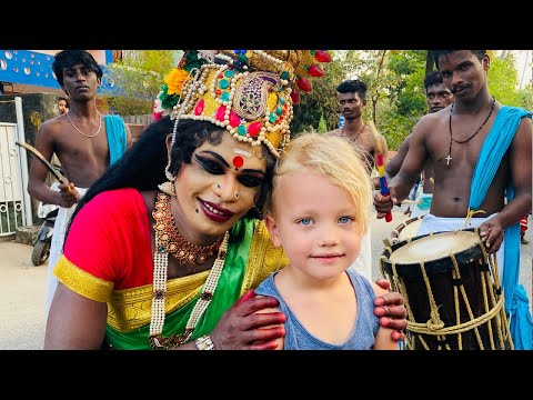 Festival i Indien ”Lite rädd för Gud” VLOGG