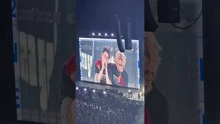 Download lagu JAKE HEESEUNG 🦮🦌 “Shout Out”#JAKE #HEESEUNG #ENHYPEN #EN_WALKTHELINE #WALKTHELINE_IN_OSAKA mp3