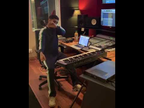 NOUVEAU FREESTYLE DE SNEAZZY AVANT L'ALBUM