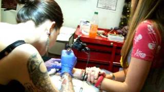 preview picture of video 'Sammi's first tattoo!!!'