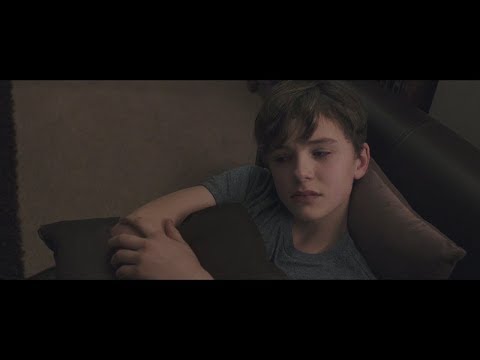 Just Charlie - Extrait "Qu'est-ce qui se passe ?" VOST