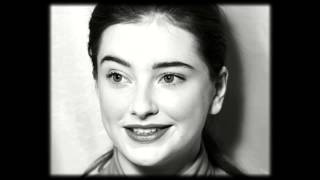 HUNGER TV: ACTRESS PROFILES - ANTONIA CLARKE video