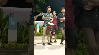 Download lagu kroncong perpisahan #shortsfeed #pengamen #viralshort #subscribe #success #surabaya mp3 Download lagu kroncong perpisahan #shortsfeed #pengamen #viralshort #subscribe #success #surabaya mp3