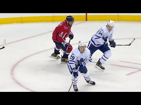 10/17/17 Condensed Game: Maple Leafs @ Capitals