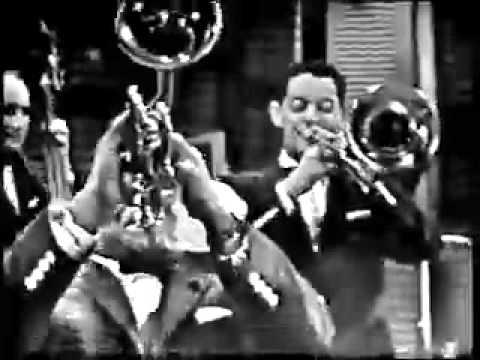 Muskrat Ramble -Louis Armstrong and Edmund Hall 1958.mov