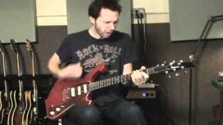 Paul Gilbert demonstrates Once Upon A Time by Mr Big