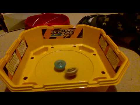 Beyblade Burst Battle: Spryzen Requiem S3 .0.Zt vs Yaeger Yggdrasil .8M.Q