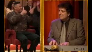 Juan Carlos Benzal pincelada a piano para Henry mendez de su tema POSTUREA