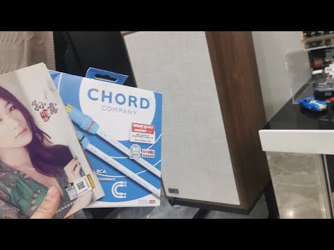 KLH Model 5 After 150 Hours Burn In Playing Chinese Female Audiophile Song. New Chord C-Line RCA.