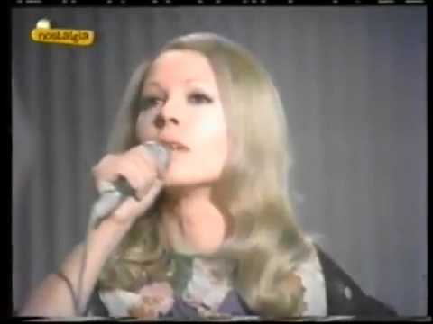 OTI 1972. Portugal. Tonicha - Gloria, gloria, aleluya